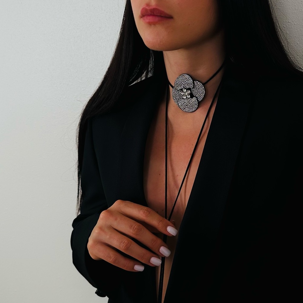 New Rhinestone Flower Large Black Necklace Choker